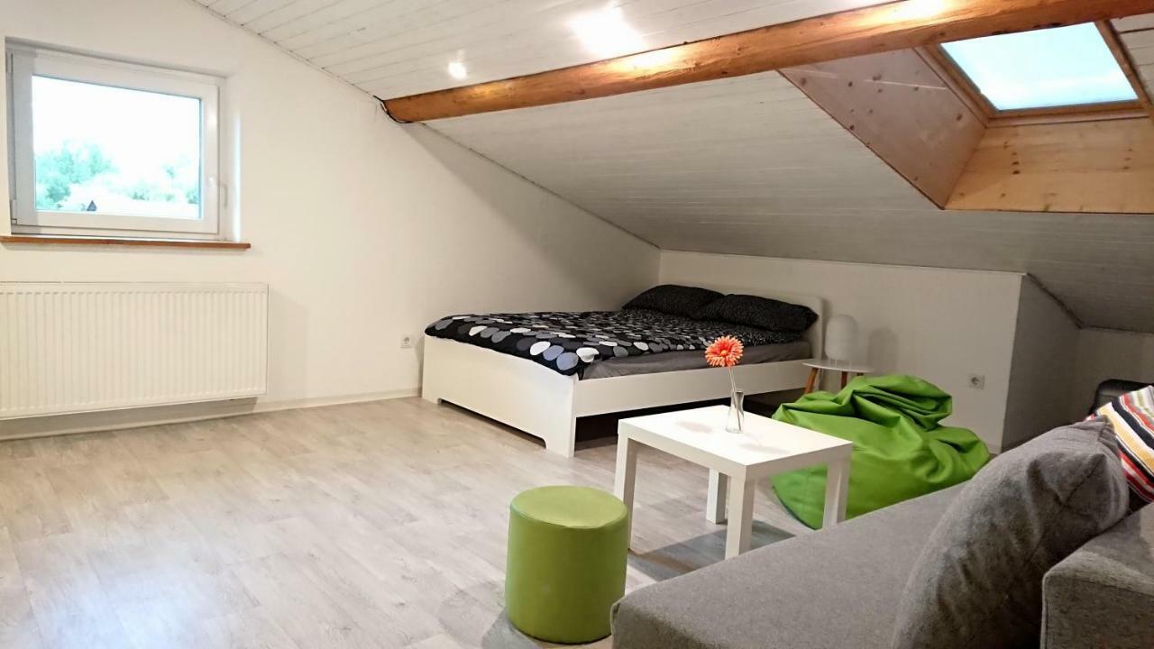 Cosy Apartment ลูบลิยานา ภายนอก รูปภาพ
